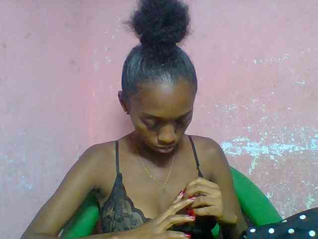 Marceliahh webcam