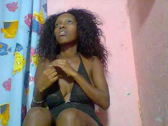 Marceliahh webcam