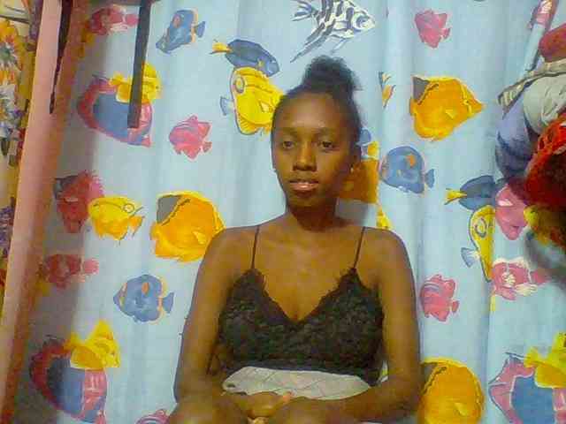 Marceliahh webcam