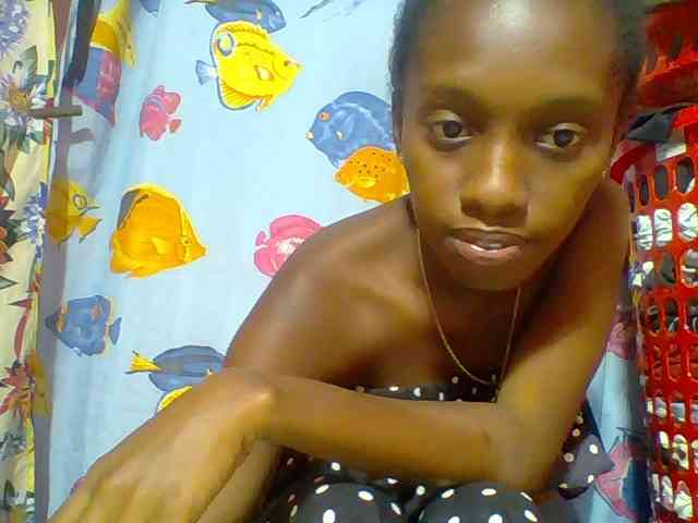 Marceliahh webcam
