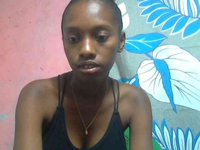 Marceliahh webcam