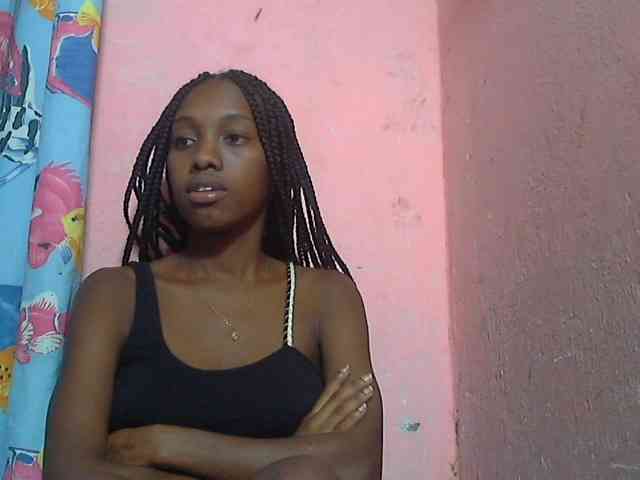 Marceliahh webcam