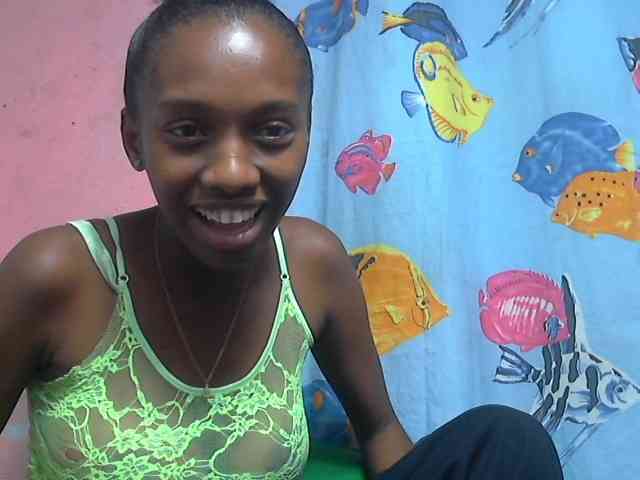Marceliahh webcam