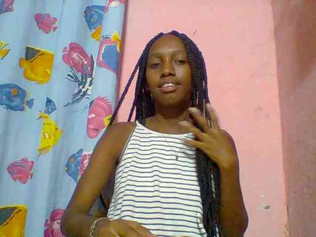 Marceliahh webcam