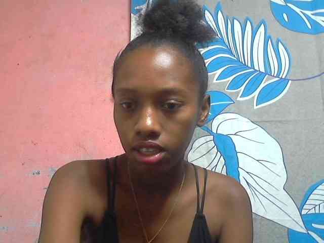 Marceliahh webcam