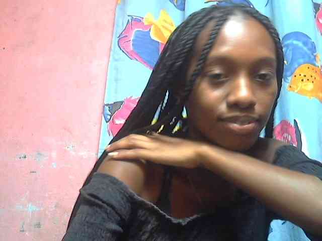 Marceliahh webcam