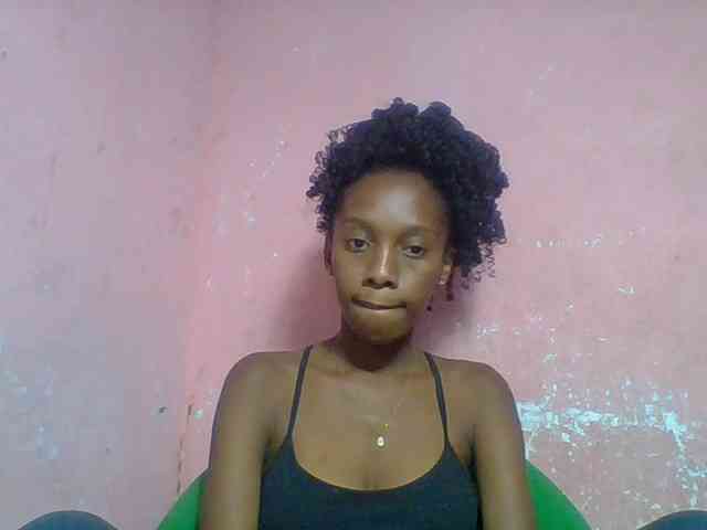Marceliahh webcam