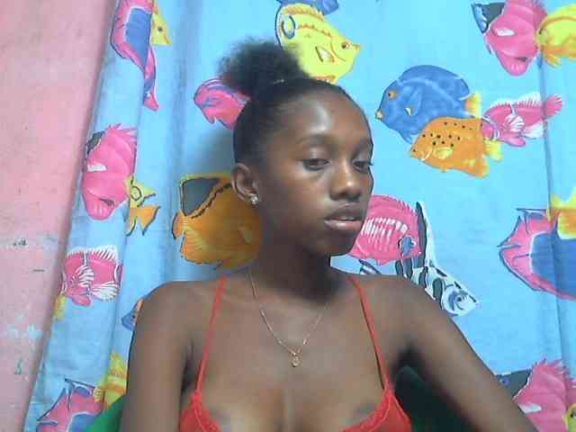 Marceliahh webcam