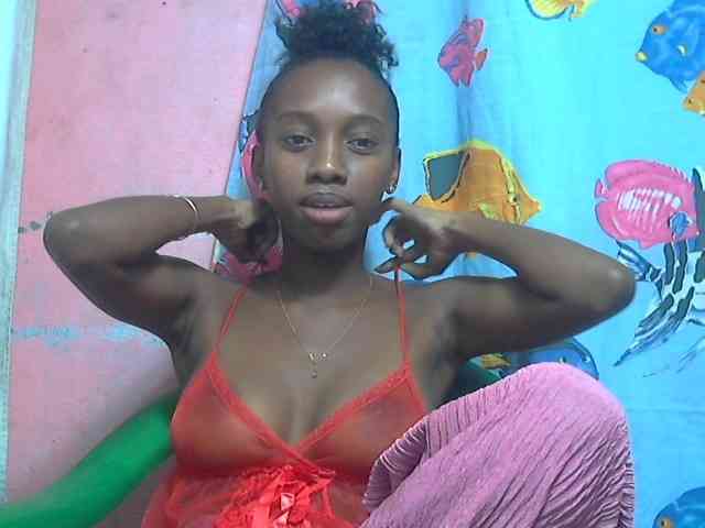 Marceliahh webcam
