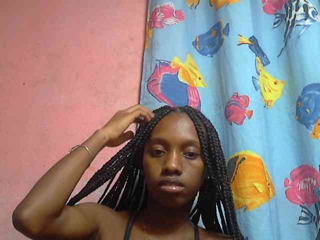 Marceliahh webcam