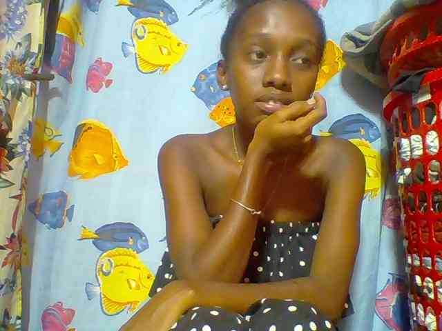 Marceliahh webcam