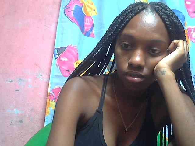 Marceliahh webcam