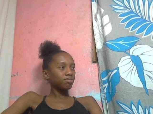 Marceliahh webcam