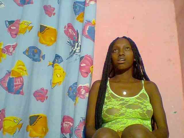Marceliahh webcam