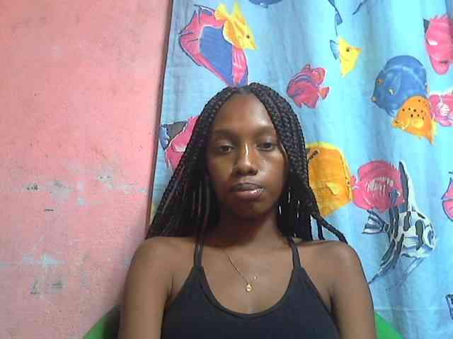 Marceliahh webcam