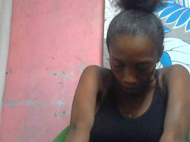 Marceliahh webcam