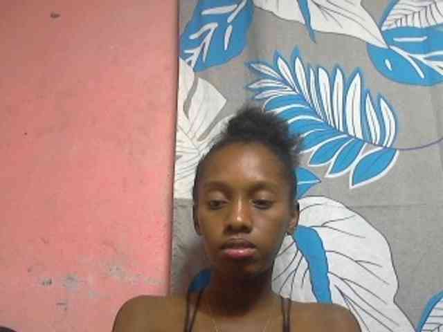 Marceliahh webcam