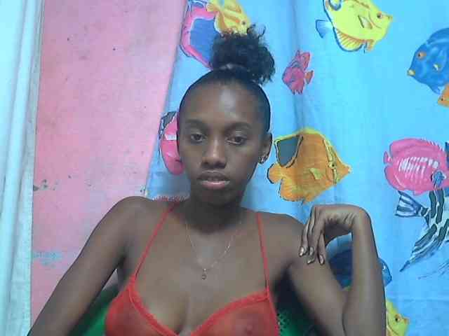 Marceliahh webcam
