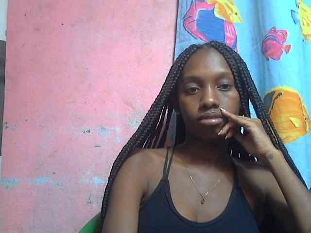 Marceliahh webcam