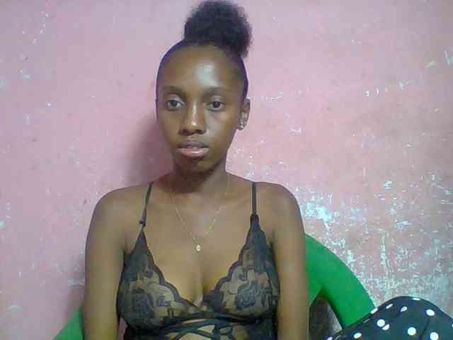 Marceliahh webcam