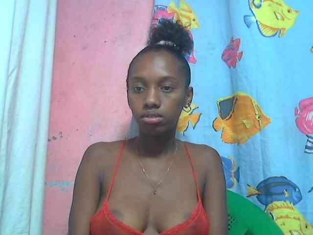 Marceliahh webcam