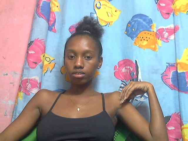 Marceliahh webcam