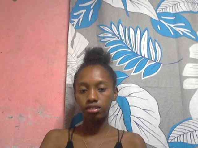 Marceliahh webcam