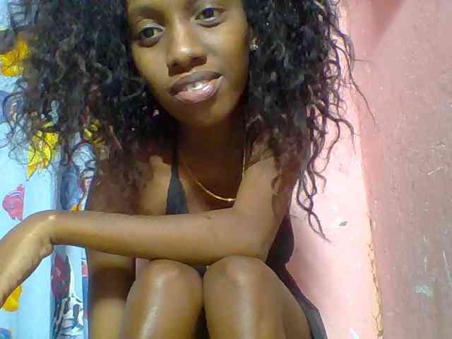Marceliahh webcam