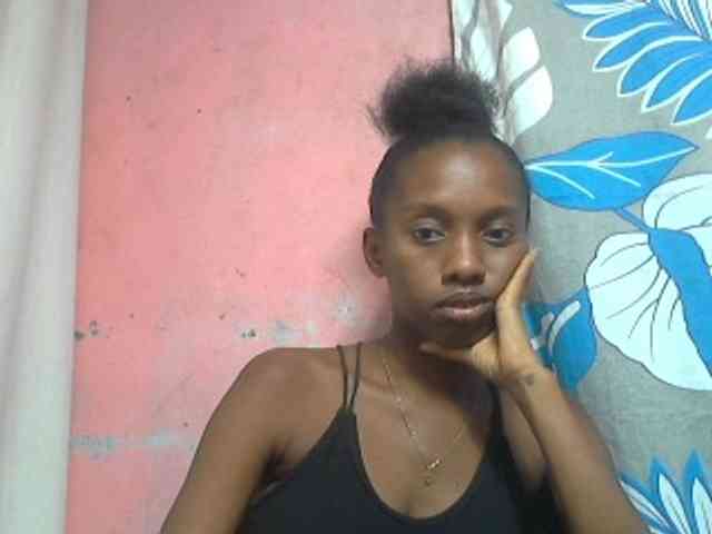 Marceliahh webcam