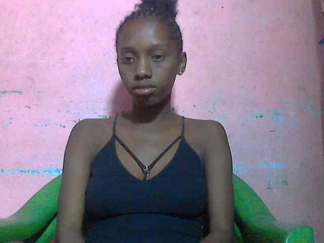 Marceliahh webcam