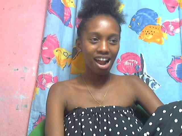 Marceliahh webcam
