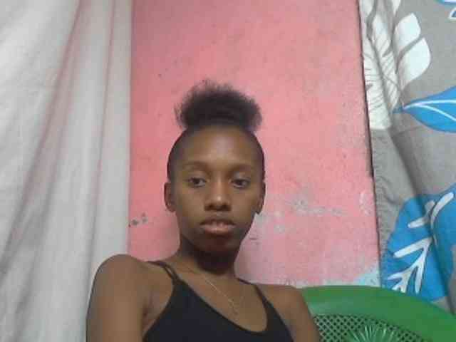 Marceliahh webcam