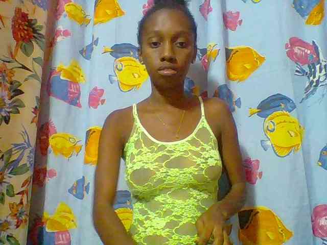 Marceliahh webcam