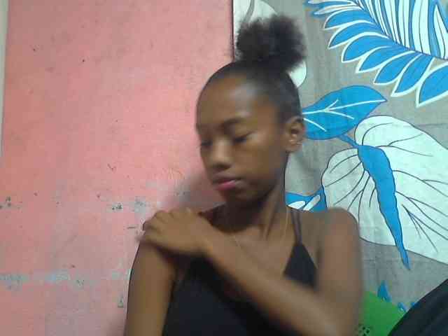 Marceliahh webcam