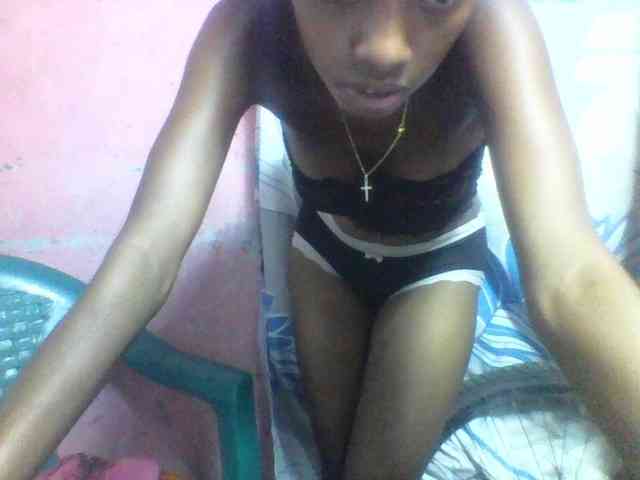 Marceliahh Live Webcam on BongaCams