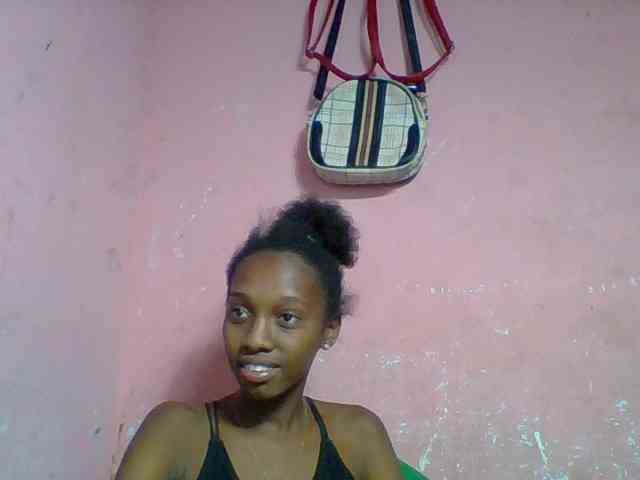 Marceliahh webcam