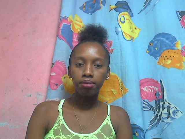 Marceliahh webcam