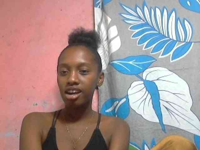 Marceliahh webcam