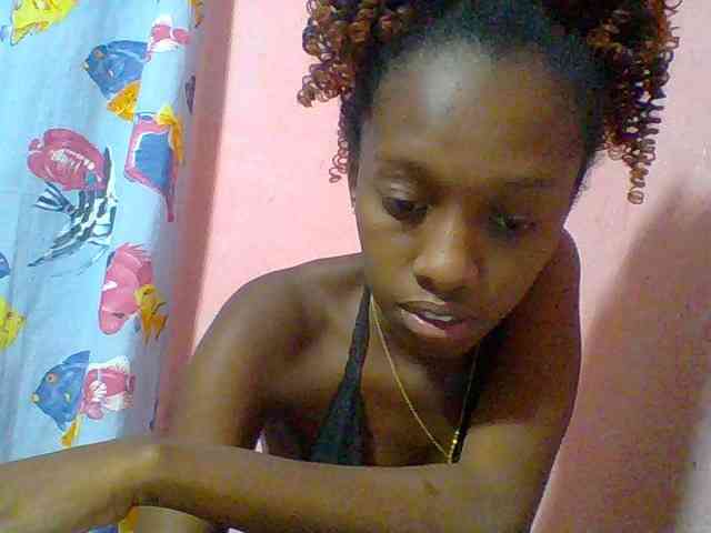 Marceliahh webcam