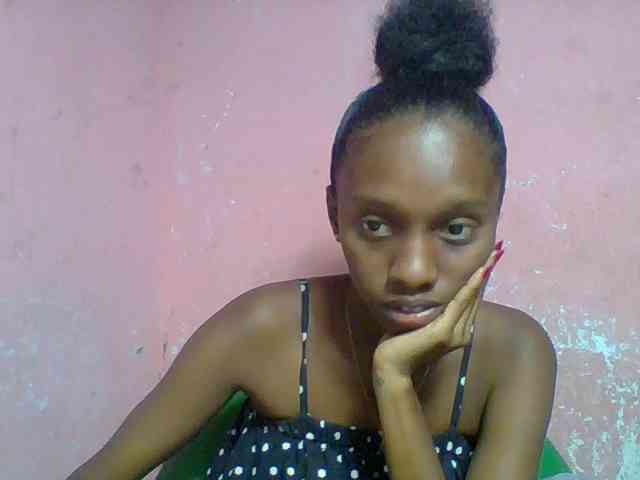 Marceliahh webcam