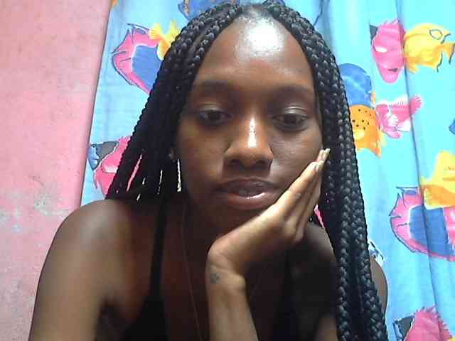 Marceliahh webcam