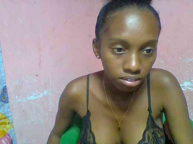 Marceliahh webcam