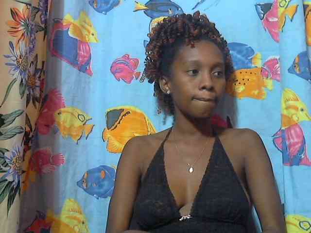 Marceliahh webcam