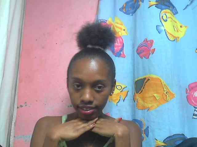 Marceliahh webcam