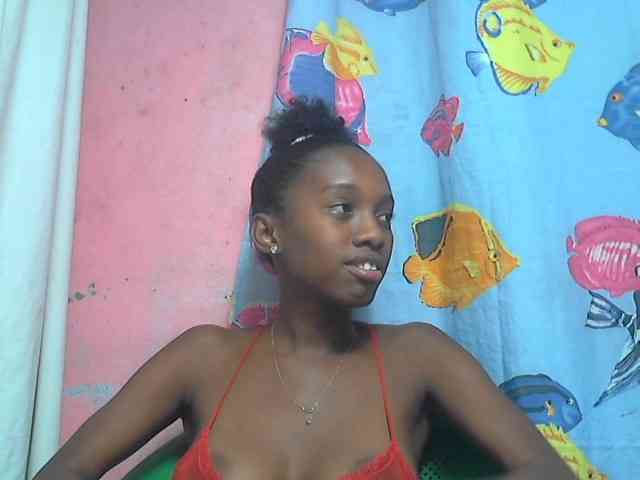 Marceliahh webcam