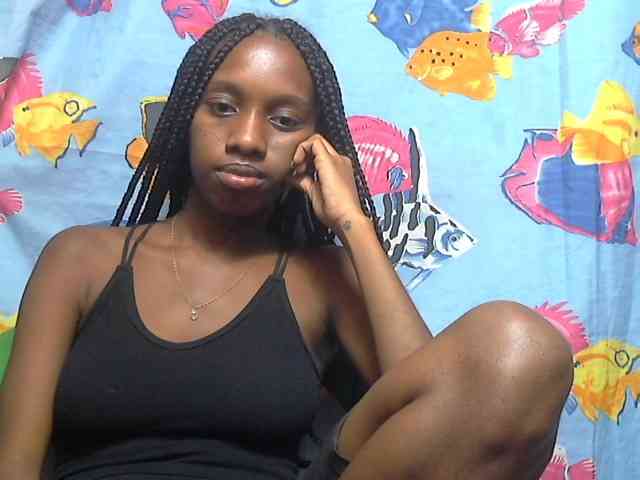 Marceliahh webcam