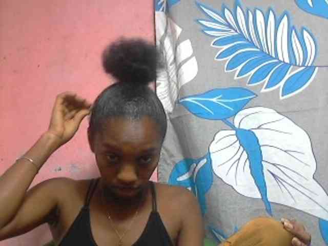 Marceliahh webcam
