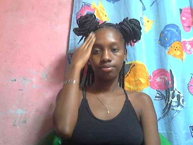 Marceliahh webcam