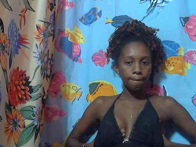Marceliahh webcam