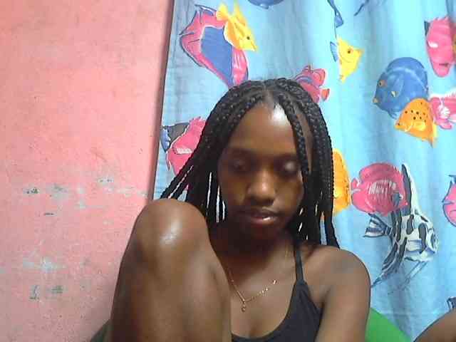 Marceliahh webcam